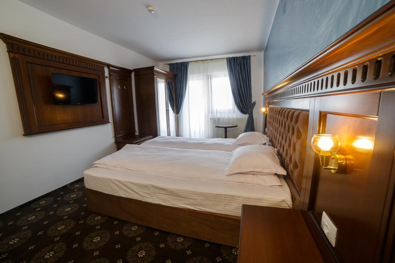 Gradina Mariajelor Hotel Campulung Moldovenesc Exterior photo